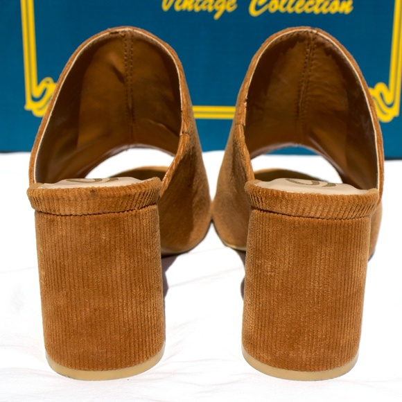 Sbicca Access Corduroy Heels - Picture 4 of 8